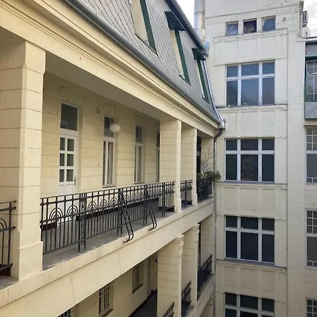 Apartment Vintage Elegance Mostcentralapt !vaci Street!