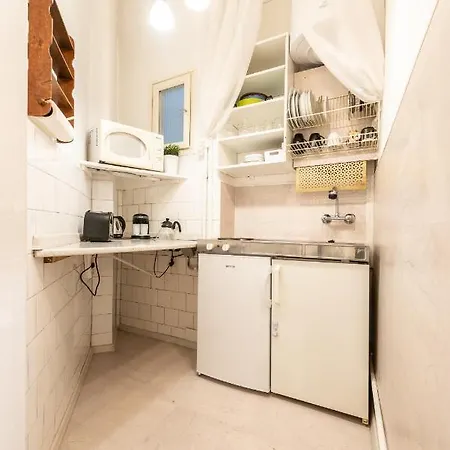 Vintage Elegance Mostcentralapt !váci Street! Apartman *